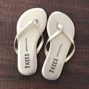 Tkees highlighter gold sandals